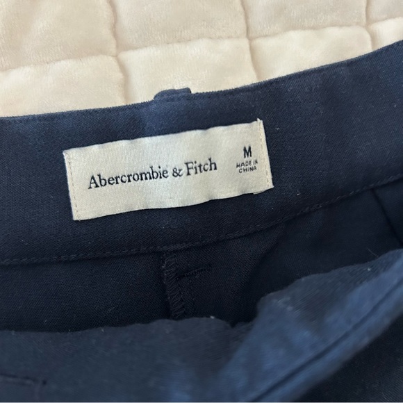 Abercrombie & Fitch Navy Blue Tailored Short Women’s Pleated Sz Medium - Picture 4 of 10